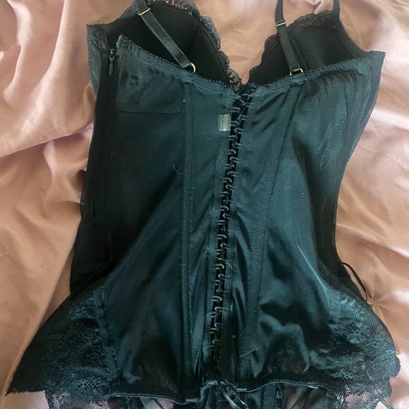 Black Lace Corset Top - Picture 4 of 7